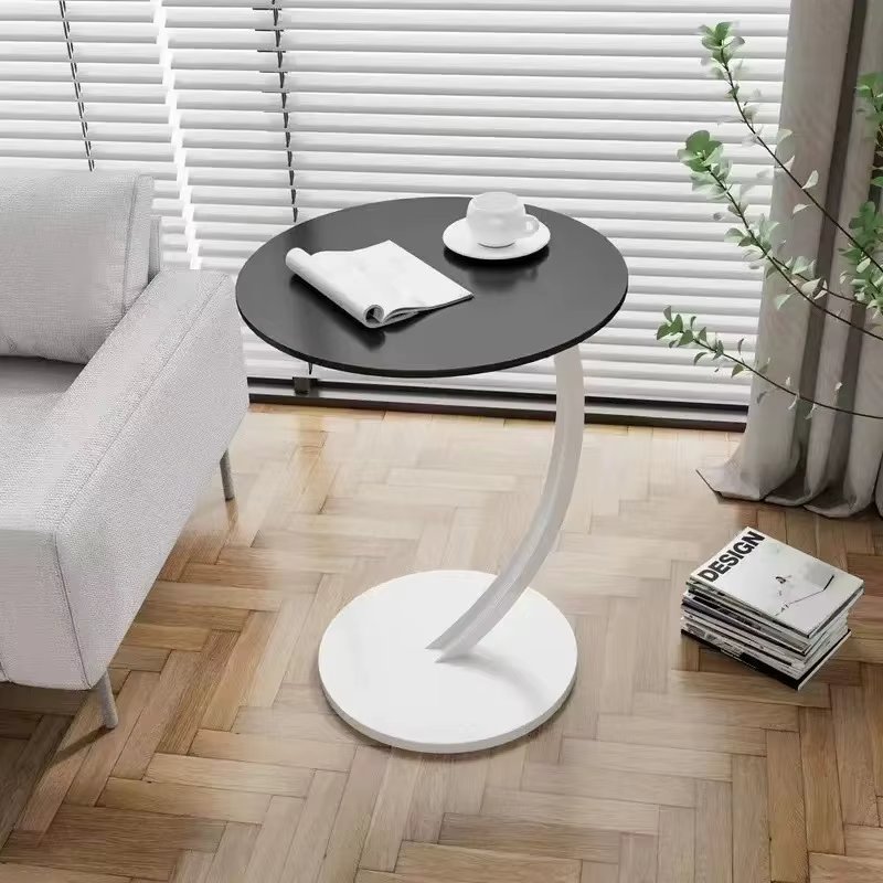 Table basse simple et petite à poser au sol avec rangement pour chambre à coucher, salon et balcon