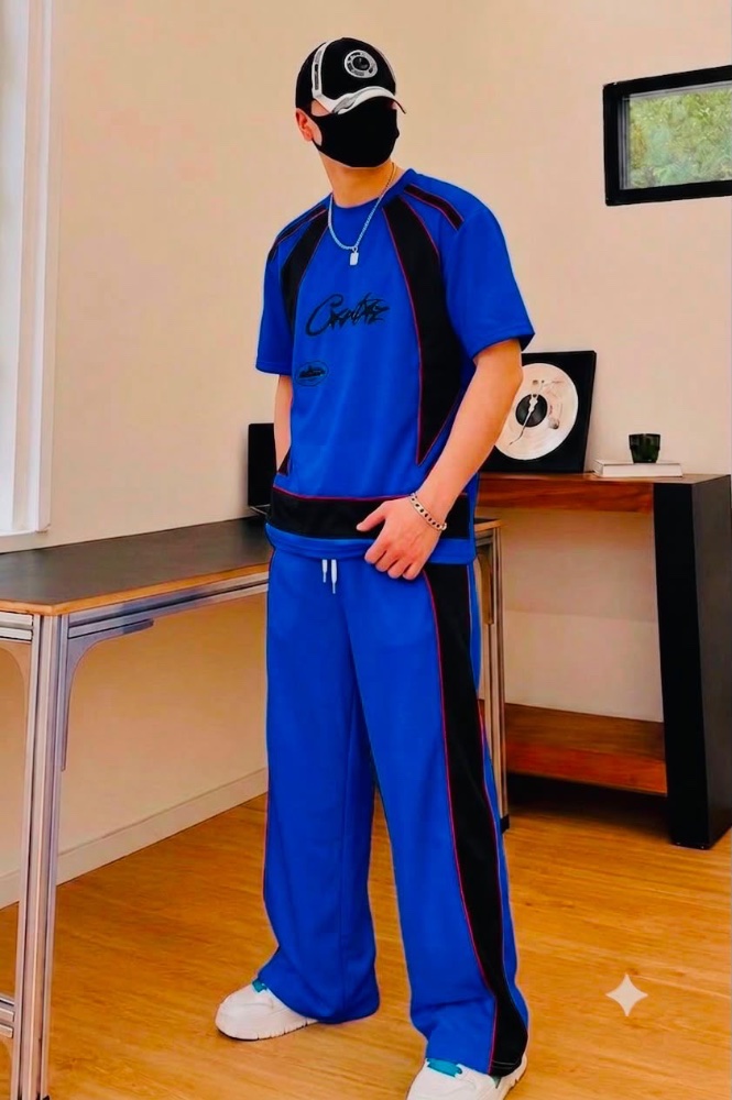 Ensemble t-shirt + pantalon large
